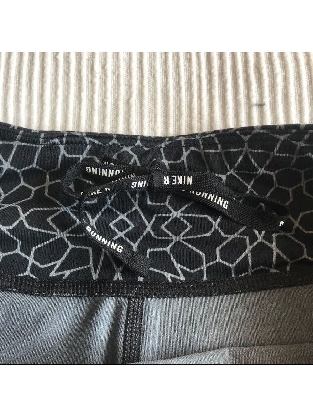 NIKE DriFit Power Racer Lightspeed Running Capris - Picture 7 of 9